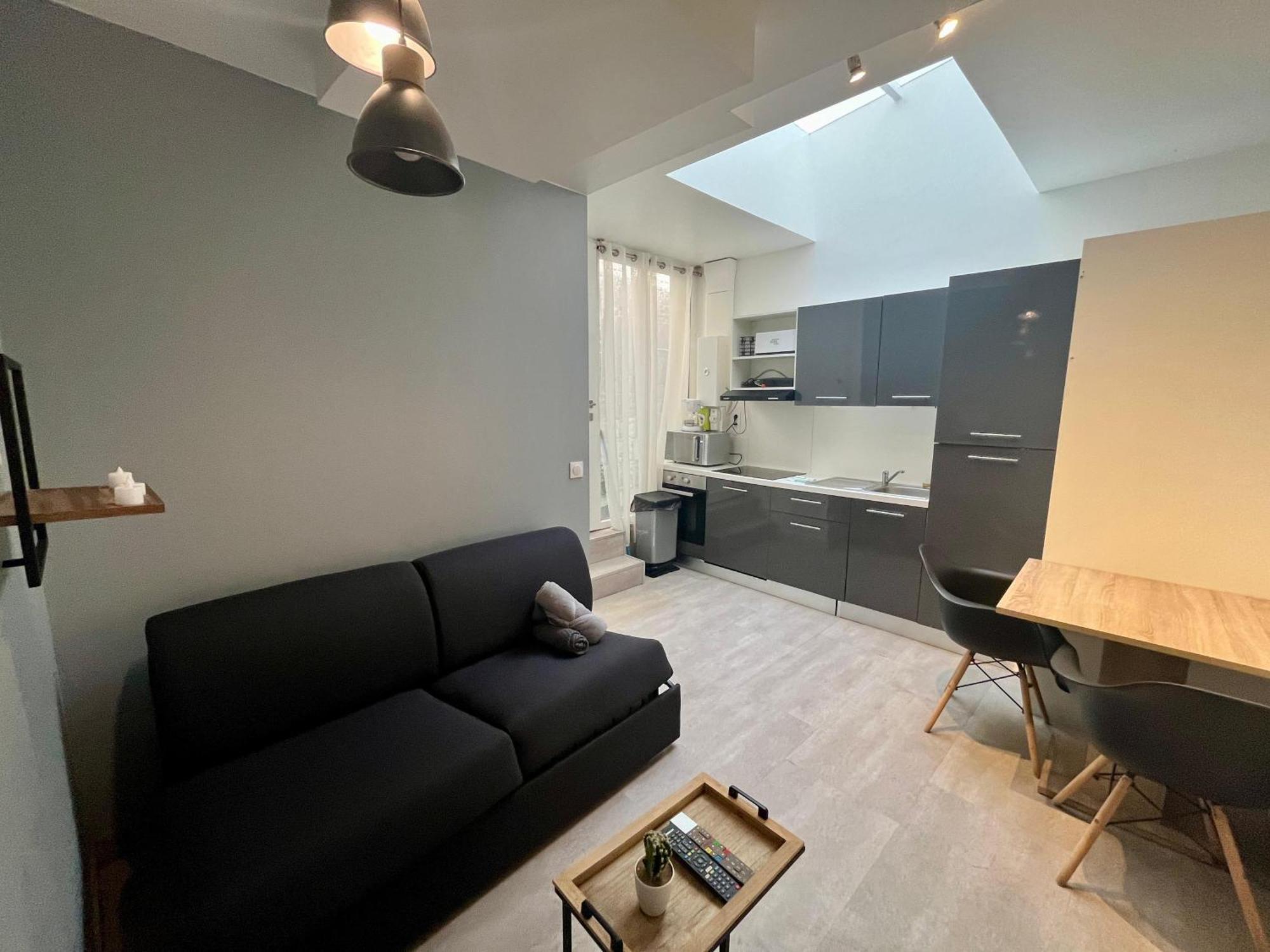 Escapade Romantique - Jacuzzi Et Parking Prive - 002 Apartment Rouen Bagian luar foto